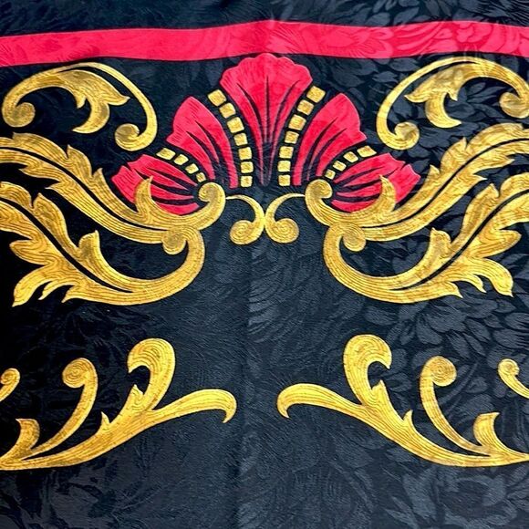 Vtg Linda Allard Ellen Tracy Silk Square Scarf Black Red Gold 35x35” Excellent - Picture 8 of 12